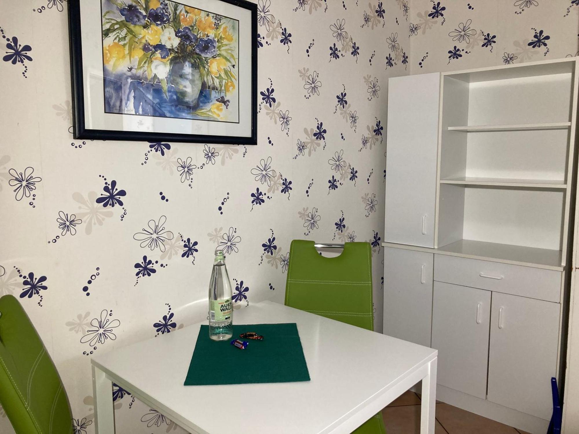 Haus Krabbe Apartments Mit Doppelbetten, Fuer 1-2 Personen, Hunde Kostenfrei Willkommen, Kostenfreier Parkplatz, Zwischen Bremerhaven Und Cuxhaven Gelegen Wremen Exterior foto
