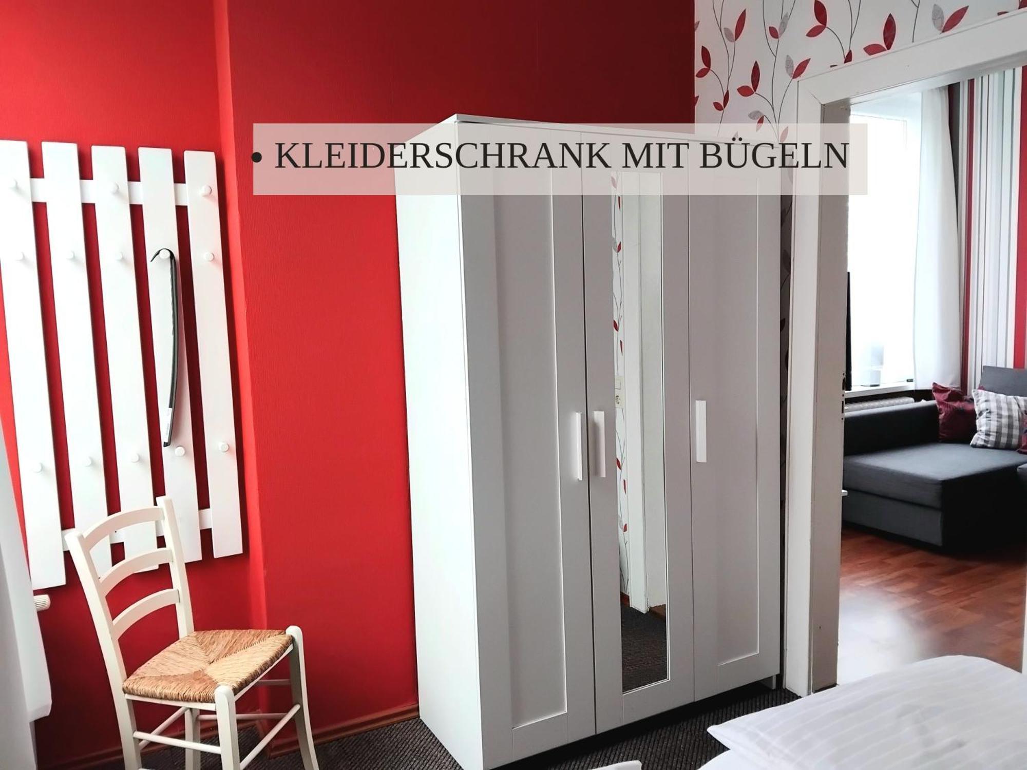Haus Krabbe Apartments Mit Doppelbetten, Fuer 1-2 Personen, Hunde Kostenfrei Willkommen, Kostenfreier Parkplatz, Zwischen Bremerhaven Und Cuxhaven Gelegen Wremen Exterior foto